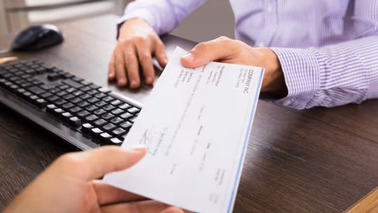 Se acabó el impuesto al cheque: Qué herramienta usar para para evitar pagarlo y reducir costos financieros