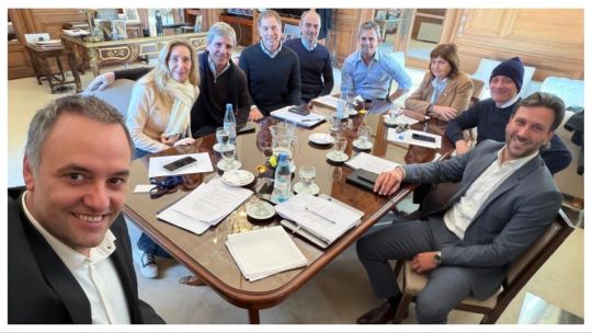 La nueva reunión de la Mesa Política atravesada por el escándalo de Adorni no aplacó la interna