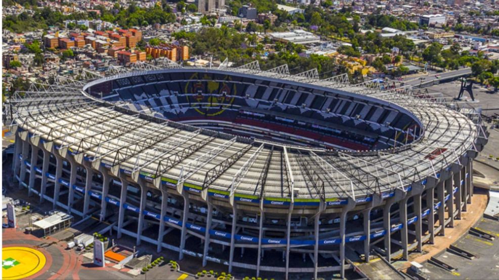 El Estadio Azteca se hunde 