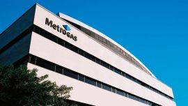 YPF le vendió su participación de Metrogas a Edenor de Manzano por US$ 780 millones