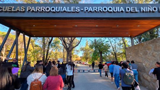 Abusos en jardín de Carlos Paz: el Arzobispado expuso al cura acusado y crece la presión sobre la fiscalía