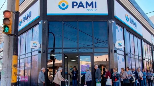 Guía de insumos médicos de PAMI: cómo solicitar la cobertura de prótesis y accesorios en las agencias oficiales