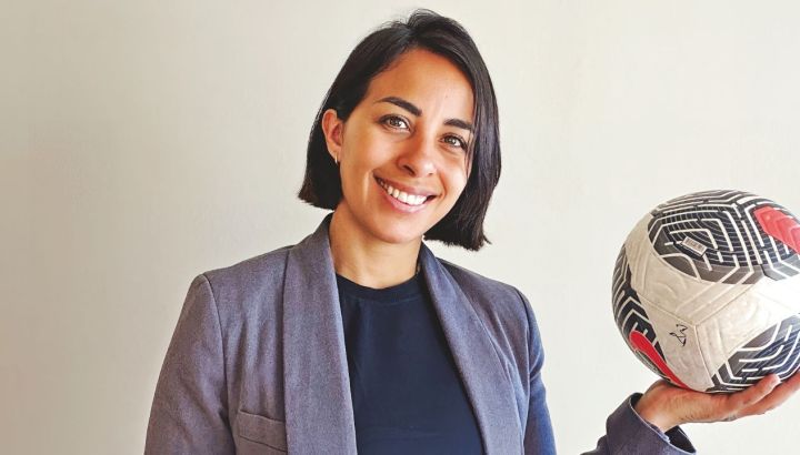 Quién es Evelina Cabrera y por qué es clave en el fútbol para este Mundial