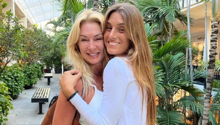 Yanina Latorre se emocionó hasta las lágrimas al ver un cuadro y su hija la "escrachó": el video viral 