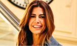 Entramos al comedor de Juliana Awada: colorido, lleno de recetas y detalles rústicos