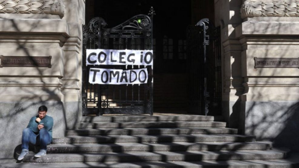 Protestas en los colegios