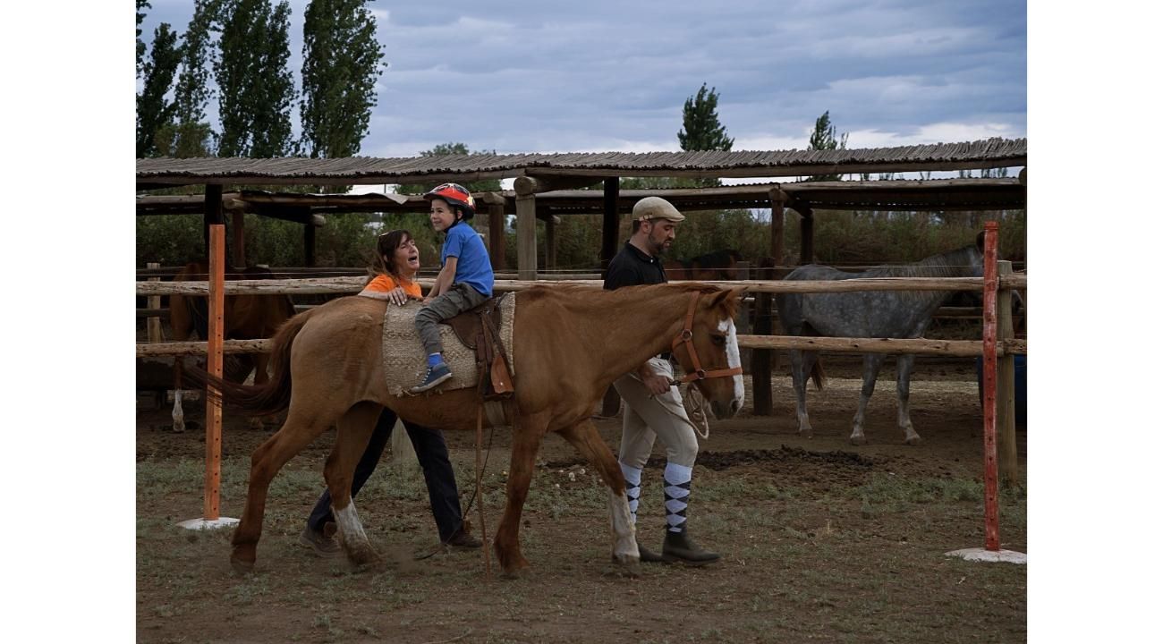 Equinoterapia Carlota Yanzón: una mirada profesional sobre las terapias asistidas con caballos