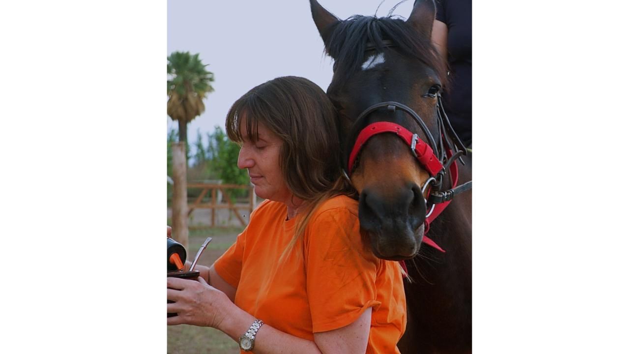 Equinoterapia Carlota Yanzón: una mirada profesional sobre las terapias asistidas con caballos