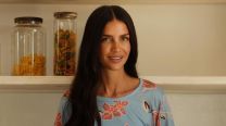 El detalle vintage chic de la cocina de Zaira Nara: las sillas tendencia con estilo mid-century