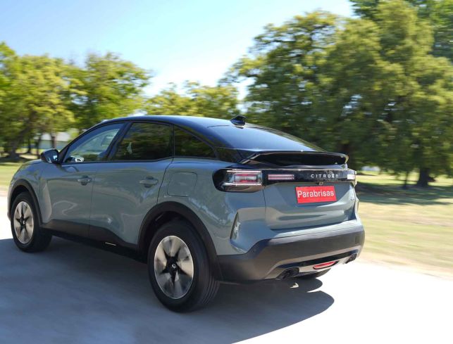 Probamos el nuevo Citroën C4 Hybrid: Va para donde hay que ir...