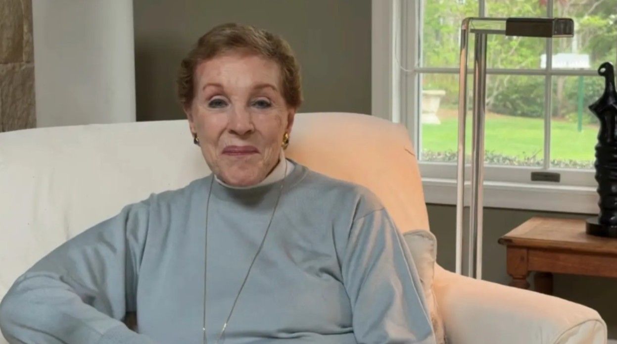 Julie Andrews reaparece a los 90 años con un emotivo video sobre