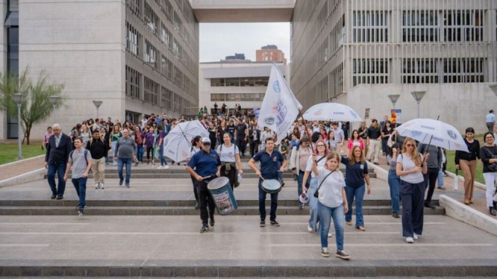 Conflicto salarial de judiciales de Córdoba