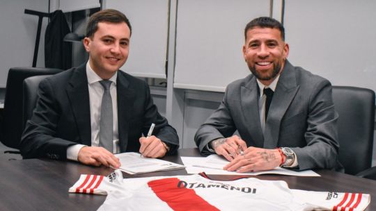 Nicolás Otamendi becomes latest world champion to sign for Argentina's River Plate