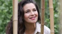 La nueva vida de Paula Colombini a los 50 años: la top model que dejó todo para cultivar plantas y jardines comestibles