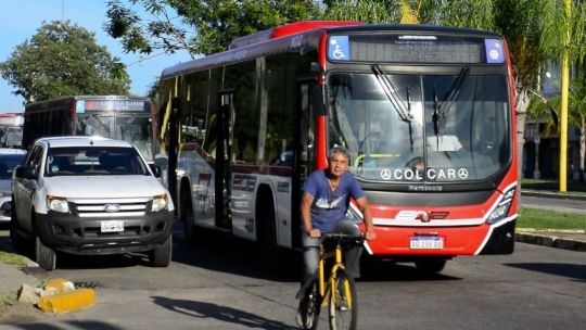 Paritarias colectiveros: la UTA Corrientes acordó un básico de $1.370.000 y frenó las suspensiones