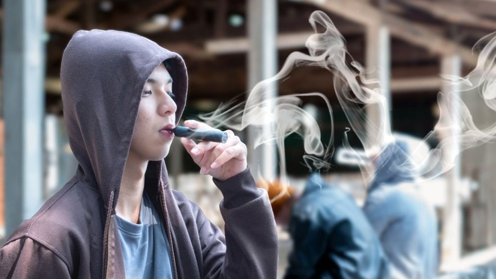 El 35% de los adolescentes probó vapeadores y advierten por su uso.