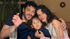 Así es la casa de Violeta Urtizberea y Juan Ingaramo: paredes decoradas por su hija, estudio de música y parque de juegos