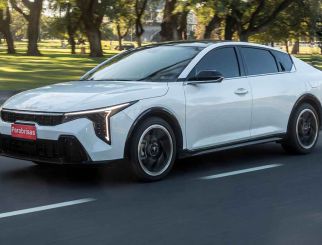 El sedán no está muerto: probamos el Kia K4 GT-Line