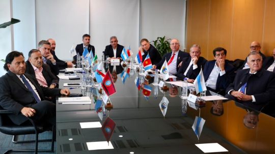 Gas natural en el NEA: gobernadores reclamaron a Nación obras para ampliar la red en Chaco y la región