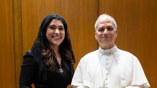 León XIV nombró a la primera mujer laica al frente del Dicasterio de Comunicación del Vaticano