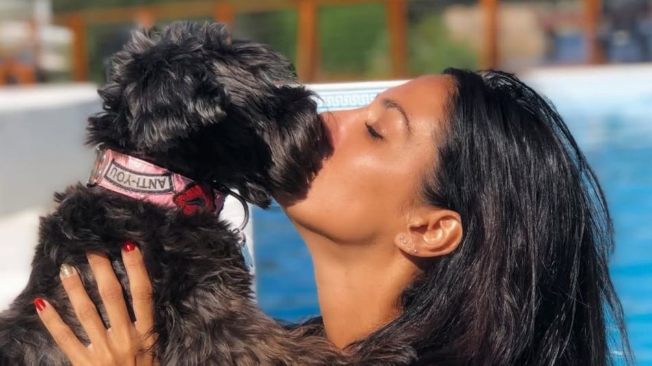 Silvina Escudero junto a Mulata
