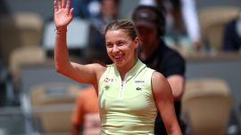 Quién es Maja Chwalinska, la tenista polaca que hizo historia al meterse en las semifinales de Roland Garros