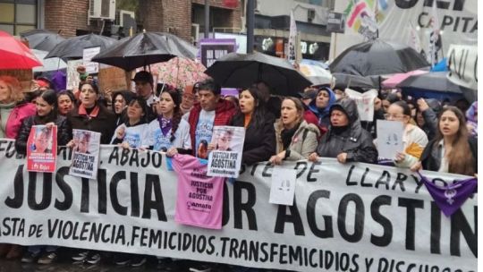 “Me arrancaron un pedazo de alma”: el abuelo de Agostina habló en la marcha de Ni Una Menos