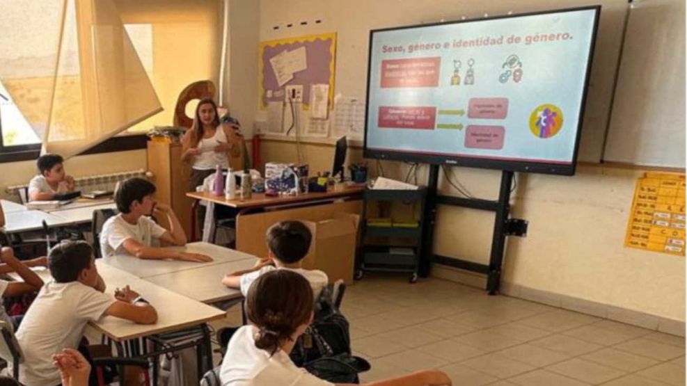 Educación Sexual Integral dada en en un colegio a adolescentes 03062026