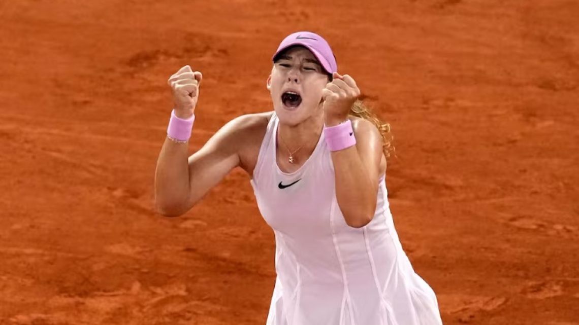 Quem é Mirra Andreeva, a jovem prodígio que disputará a final de Roland Garros 2026