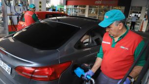 Empleados estación de servicio 04062026