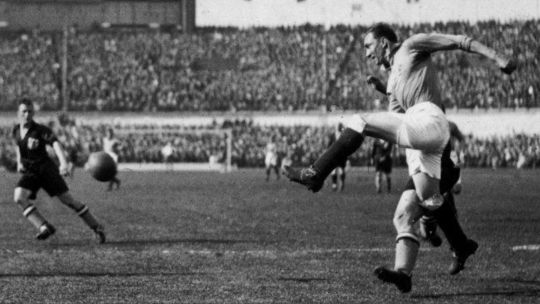 El primer gol de la historia de los Mundiales: quién fue Lucien Laurent y cómo nació una tradición centenaria