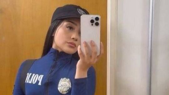 Policía hot detenida: atropelló a una persona, le encontraron un arma y drogas