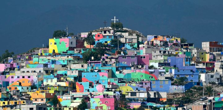 Vista de las casas que conforman el Macromural de Pachuca, México.
