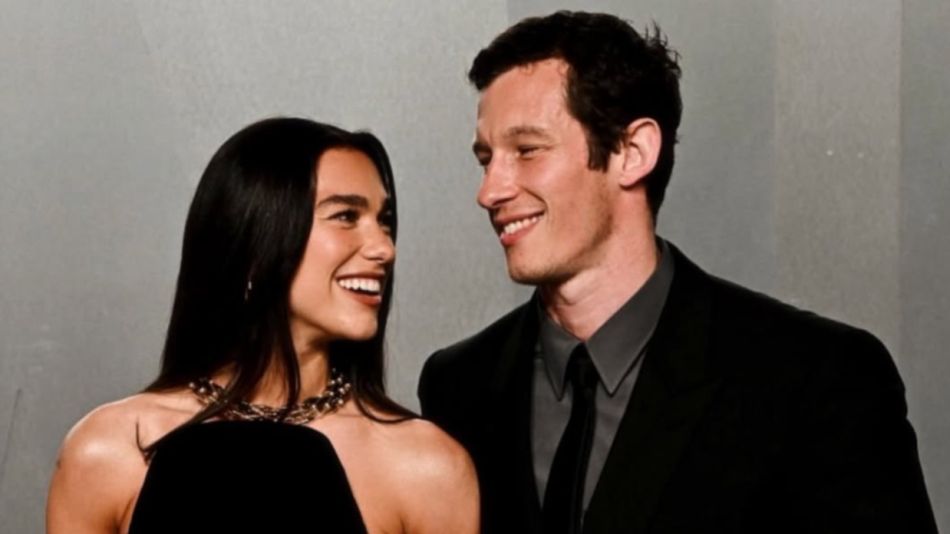 Dua Lipa y Callum Turner