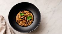 Risotto de hongos: la receta italiana cremosa y reconfortante