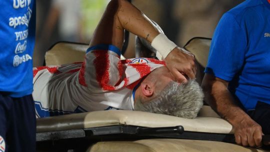 Viaja igual: la drástica decisión de Gustavo Alfaro en Paraguay tras la lesión de su estrella