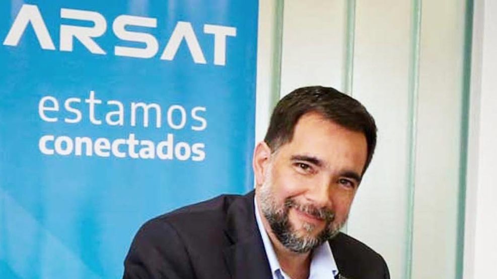 060626_facundo_leal_arsat_cedoc_g