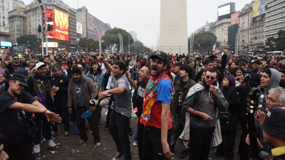 Vigilia en el Obelisco por el Indio
