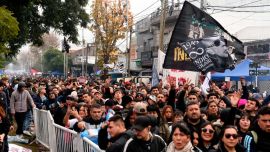 Fotogalería: el Indio Solari se fue entre lágrimas y recuerdos en un domingo gris