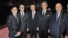 Jorge Fontevecchia con Carlos Rosenkrantz, Juan Carlos Maqueda, Horacio Rosatti y Morales Solá, presidente de la Academia Nacional de Periodismo