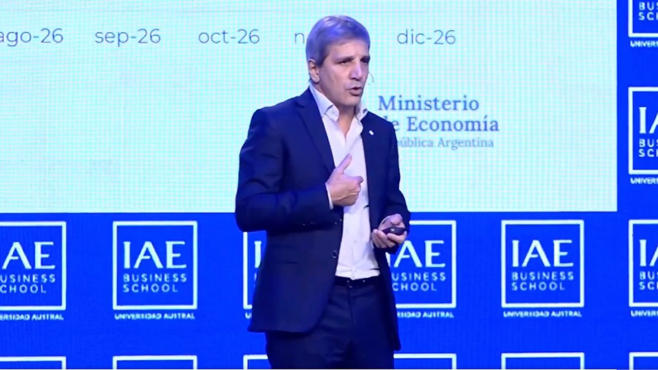Luis Caputo fulminó la potencial candidatura de Kicillof a presidente: "Toman a la gente por boluda"