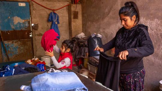 La pobreza infantil cayó al 42,3% en 2025 pero Unicef advier