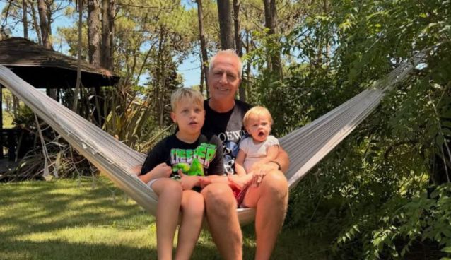 Marley con sus hijos, Mirko y Milenka