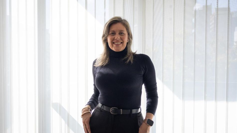 Dra. María Paula Vena: el cabello no miente, la médica que escucha lo que el cuerpo dice