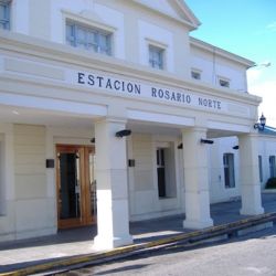 Los trenes a Rosario parten y llegan desde la estación porteña de Colegiales.