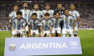 Formación de Argentina ante Islandia