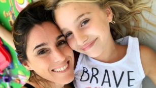 Soledad Pastorutti y su hija Antonia