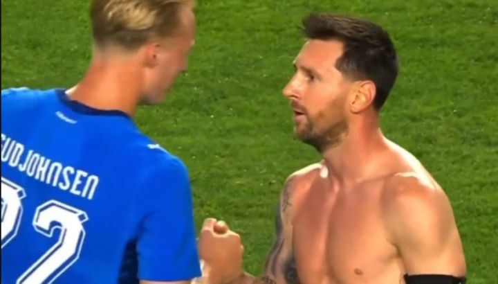 Lionel Messi y Andri Gudjohnsen