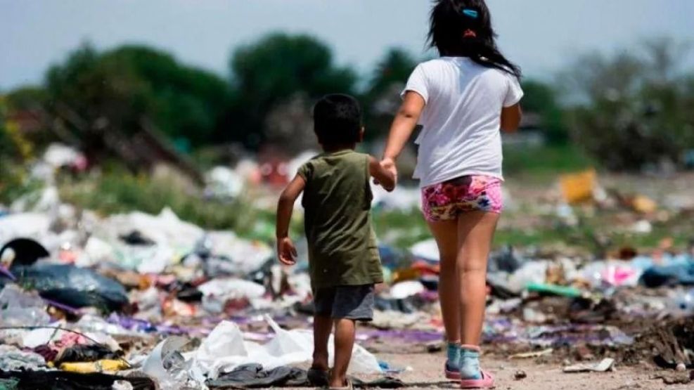 Unicef asegura que bajó la pobreza infantil al 42,3% en 2025. 