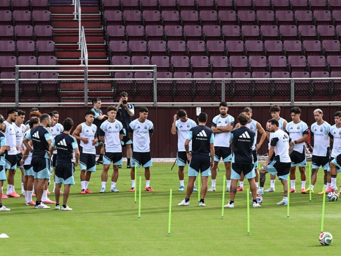 All eyes on Messi – but don't forget the supporting cast | Buenos